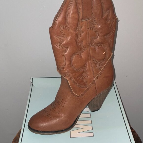 Shoes - Women's MIA Western Cowboy Cowgirl Boots With Heel Size 8.5